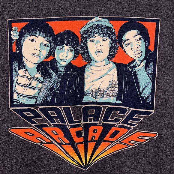 Stranger Things Netflix small tee long sleeve palace arcade eleven demogorgan - Picture 2 of 8